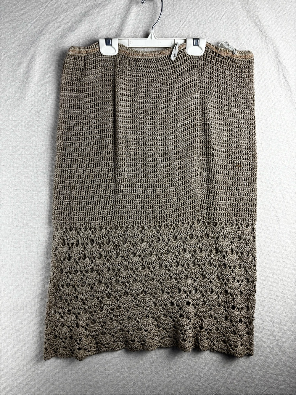 Crocheted women’s skirt